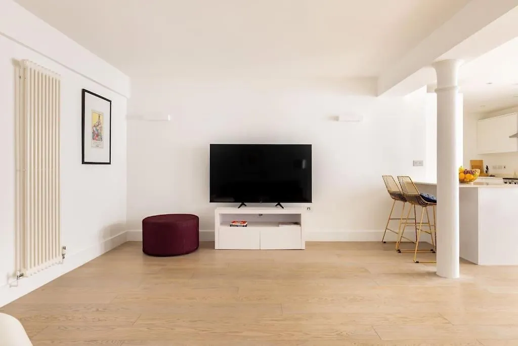 Wild Roses Serviced Apartments - Borough London United Kingdom