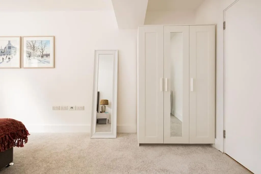 Wild Roses Serviced Apartments - Borough London