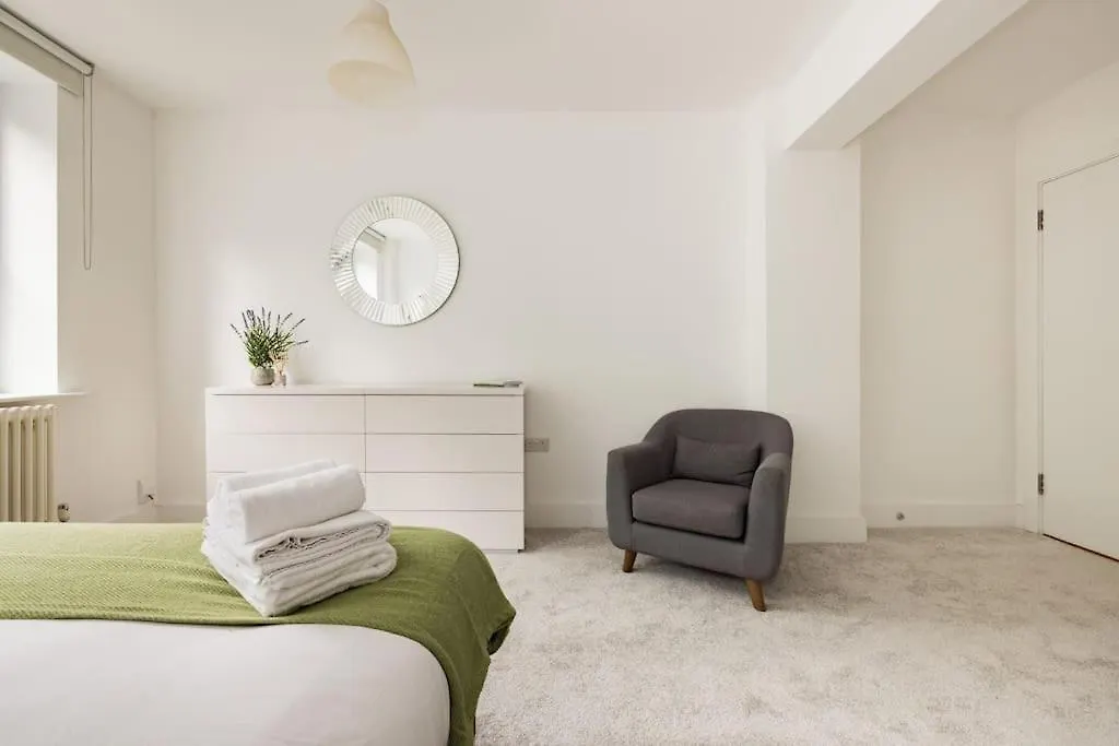 Wild Roses Serviced Apartments - Borough London United Kingdom